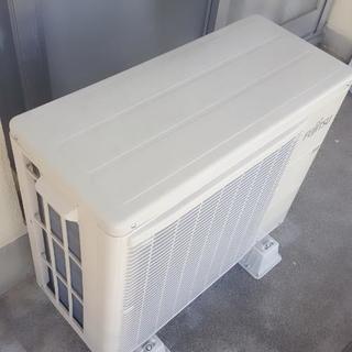 Fujitsuエアコン。2017年製。室外機付き。
