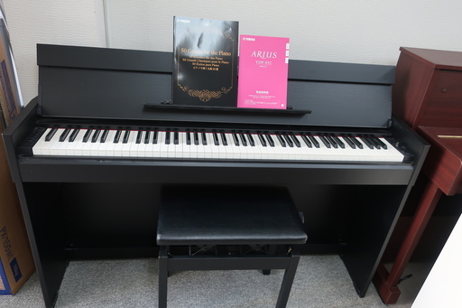 YAMAHA　アリウスシリーズ　YDP-S52B　￥63.000-