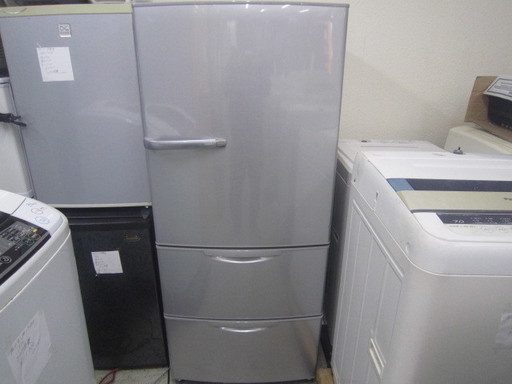 ハイアール　AQR-271D ３ドア冷蔵庫272L　２０１５年製