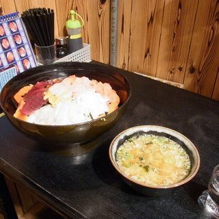 びっくり丼チャレンジを一緒にしませんか？