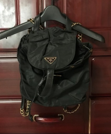 プラダ ゴールドチェーンリュック  PRADA