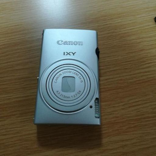 Canon　IXY220F 名刺サイズ　ケースつき