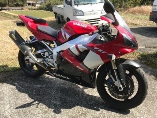 ヤマハ YZF R1