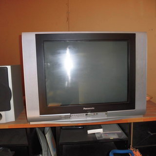２５型ブラウン管テレビ