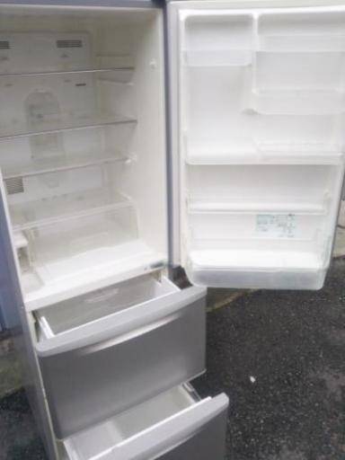 自動製氷付き3ドア冷蔵庫♪良く冷えてます☆