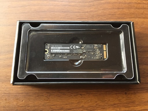 MacBook Pro、MacBook Air用　Apple純正　512GB SSD