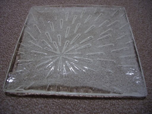 ガラスの平皿（未使用品）