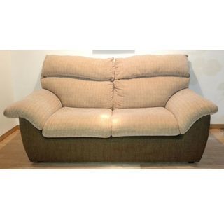 必見！！お手頃価格　☆三人掛けソファー☆