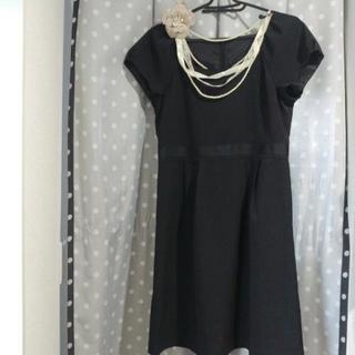 11号黒ワンピース ネックレス コサージュ付 まっしゅ 豊川のワンピースの中古 古着あげます 譲ります ジモティーで不用品の処分