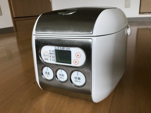 SANYO 3合炊き炊飯器（取扱説明書付き）