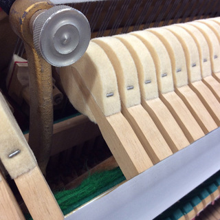 KAWAI　K-8　人気の白！中古アップライト