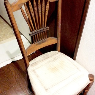 ❤︎アンティーク 椅子 チェアー  リーフ柄 木彫り  お譲りします
