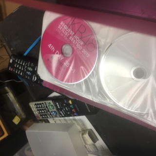 AKBのＣＤを売ります。NMBとセットです。値下げします。