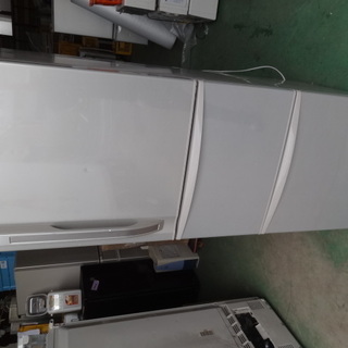 東芝１１年製　３ドア冷蔵庫　自動製氷付き