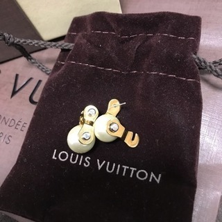 ✩︎美品ピアス 全付属品有  
値下げ交渉有 LOUIS VUITTON☆