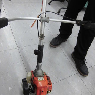 引取限定】クボタ AZ50 らく刈り【小倉南区葛原東】