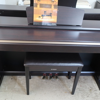 YAMAHA　YDP-160R　　￥32.000-