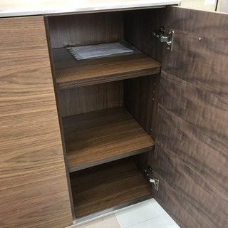 取りに来て頂ける方限定！収納に便利なキャビネットです！