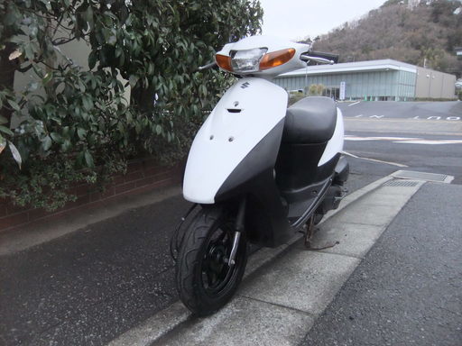 スズキ　レッツ2　中古実動車　バッテリー新品交換済み、シート張替え済み　書類有り