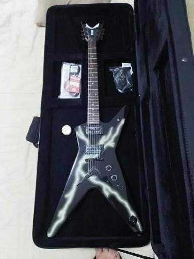 弦楽器、ギター DEAN ML