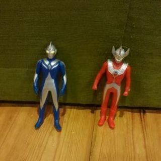 ウルトラマンのソフビ人形セット