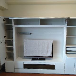 ホワイトテレビボード（鏡面仕上げ）