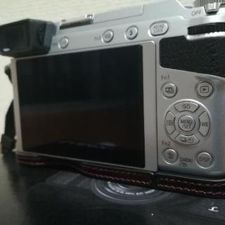 値下げ【ミラーレスカメラ】パナソニック LUMIX DMC-GX7MK2 