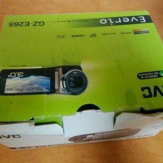 Everio GZ-E265　ビデオカメラ【今日中の取引限定】
