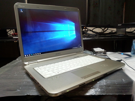 ノートパソコン SONY VAIO VGN-NS92XS Windows10 　　　　　　本体使用時間約500時間
