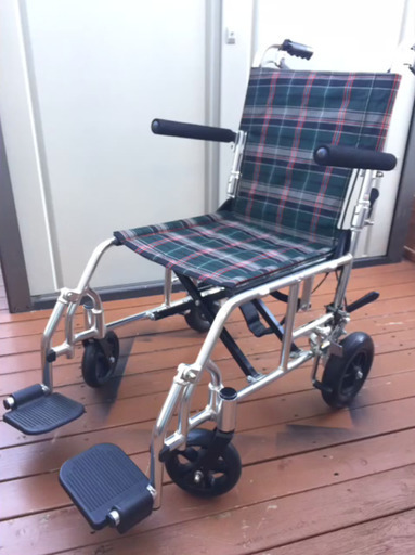 中古美品　トランクに積める車いす