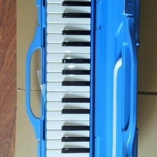 スズキ　鍵盤ハーモニカ　Ｍ－３２Ｃ