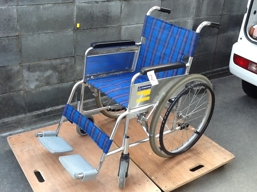 在庫限品 カワムラ KA102 車椅子 KA102-42 看護/介護用品