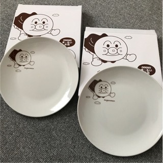アンパンマン☆すかいらーく 陶器 お皿☆2枚