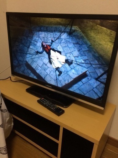 中古テレビと台セットで！断捨離中！