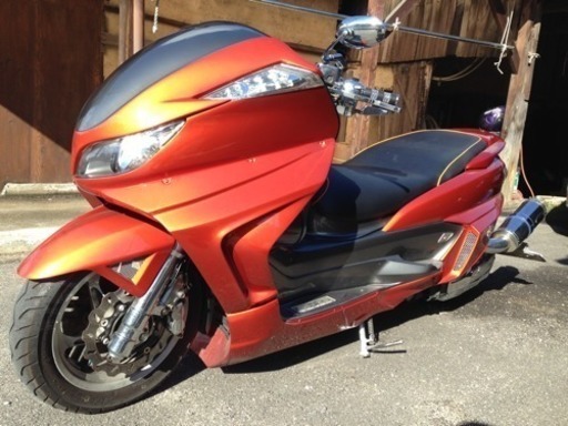 グラウンドマジェスティ250