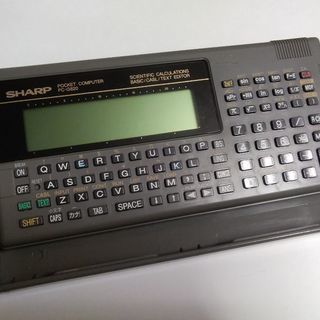Pocket  computer  PC-G820もらってください。