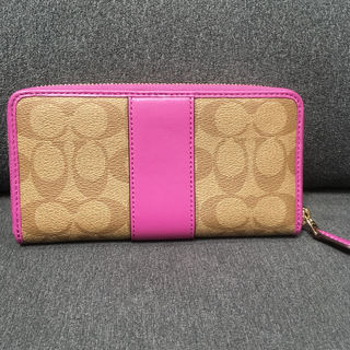 大人気！ＣＯＡＣＨの長財布★本物新品★激安★送料無料即日発送！価格交渉可！！