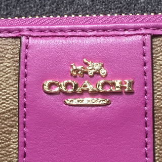 大人気！ＣＯＡＣＨの長財布★本物新品★激安★送料無料即日発送！価格交渉可！！
