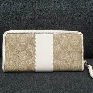 大人気ＣＯＡＣＨの長財布です★本物新品★激安★送料無料即日発送！価格交渉可！！