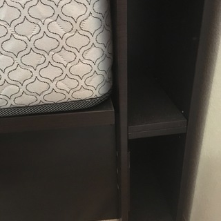 １年弱使用　クイーンサイズベッド　LED照明＆コンセント２口　USB１口