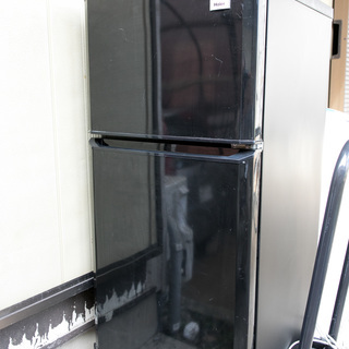 ハイアール２ドア冷蔵庫106L　ブラック　４年使用