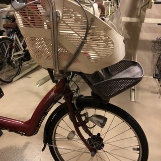 Angelino 赤 電動アシスト自転車 ブリジストン 新色チャイルドシート、安全機能をプラスした 3人乗り(幼児2人同乗