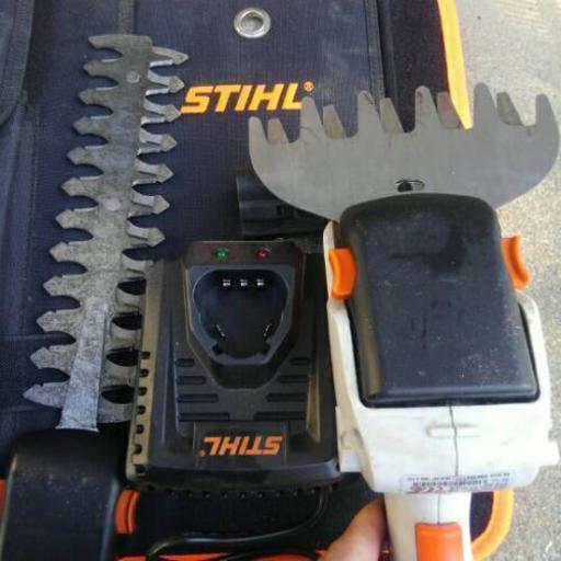 STIHL HSA 25　ヘッジトリマー