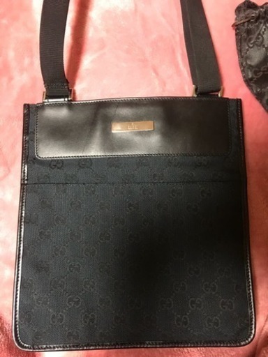 GUCCIのショルダーバッグ