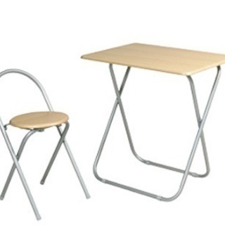0円　折り畳みテーブル＆椅子セット 