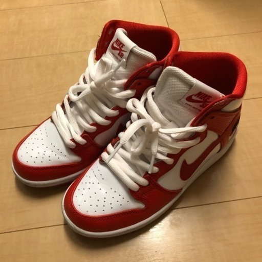 NIKE スニーカー