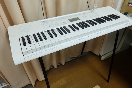 カシオ　電子ピアノ　LK−114