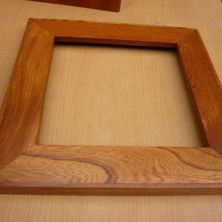 箱型火鉢（ケヤキ製・新品）火箸・五徳つき