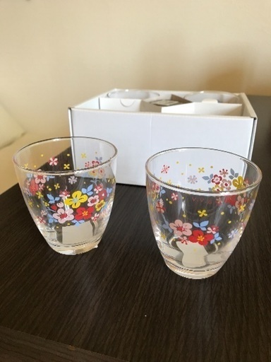 花柄 ガラスグラスセット モル 佐倉の食器 コップ グラス の中古あげます 譲ります ジモティーで不用品の処分