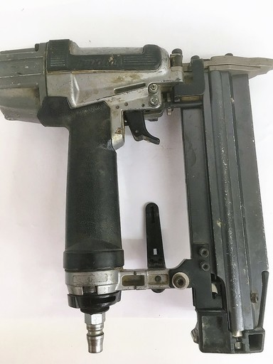 マキタ Makita AF502 常圧仕上げ釘打ち機【リライズ野田愛宕店】【引取限定】【中古品】